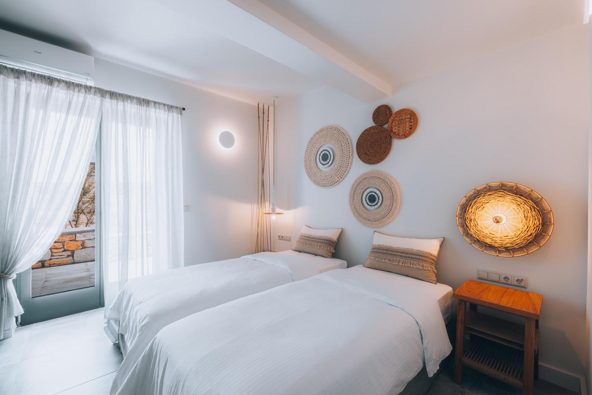 Kosmitis Suites & Villas Náousa Rum bild